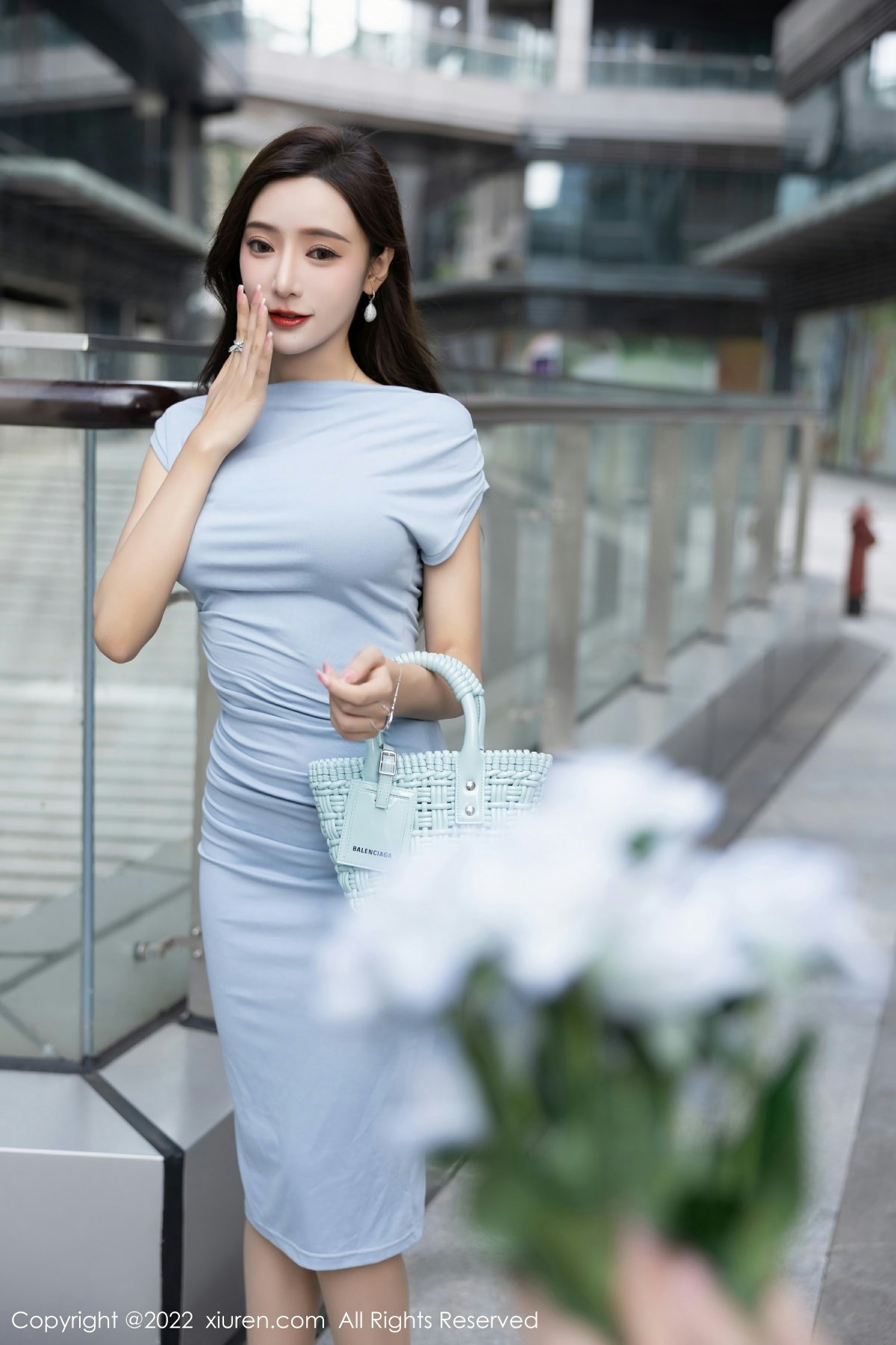 [XiuRen秀人网] 2022.09.30 No.5674 王馨瑶yanni 御姐姿态 淡紫色蕾丝内衣 性感写真 [90+1P]