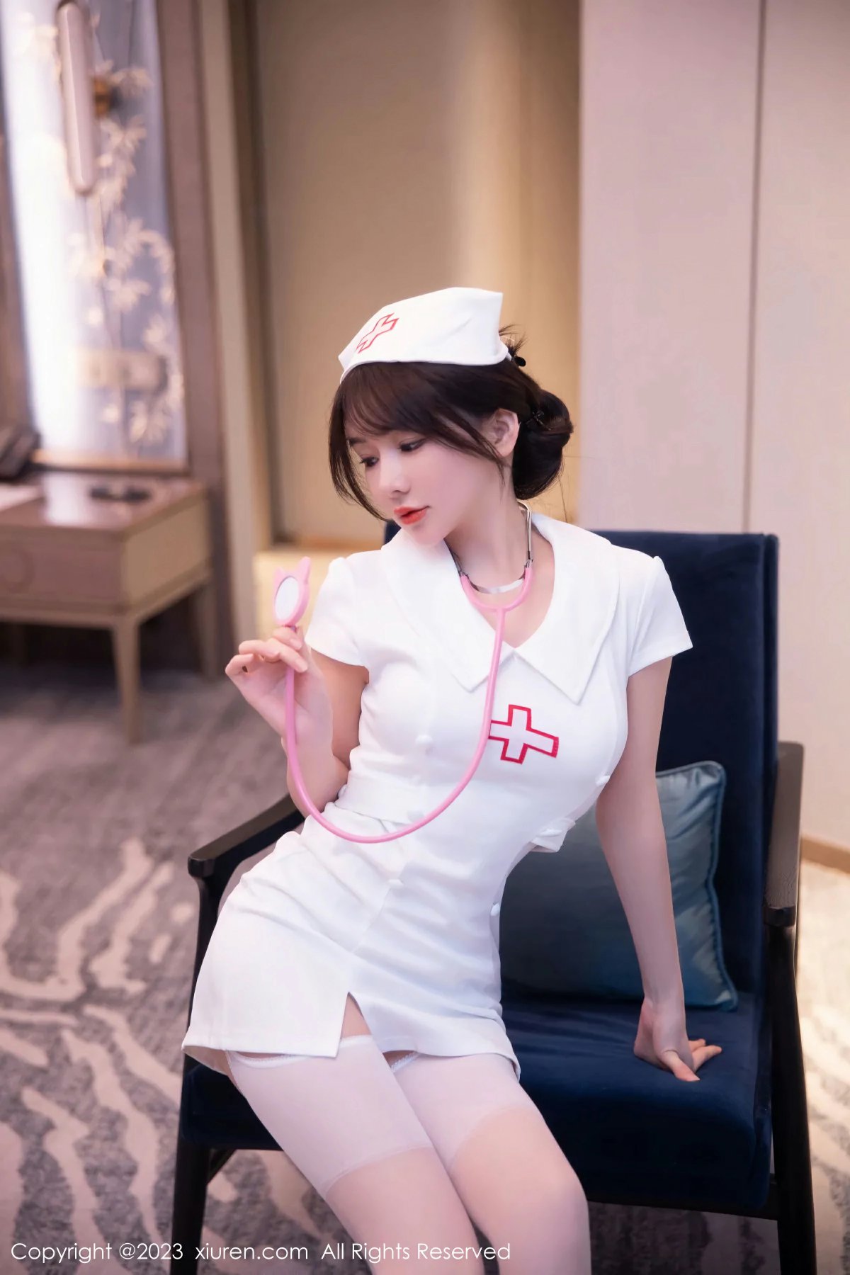 [XiuRen秀人网] 2023.02.06 No.6221 婠婠么 白色情趣护士服 性感写真 [81+1P]